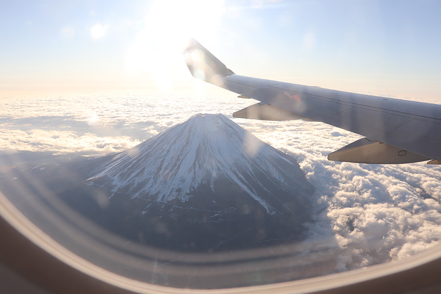 富士山遊覧フライトの飛行写真